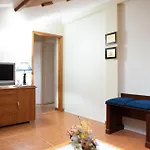 Casa Espacosa Em - Ilha Terceira * Angra do Heroismo