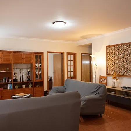 Casa Espaçosa Perto De Angra * Angra do Heroísmo