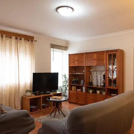 Casa Espacosa Em - Ilha Terceira