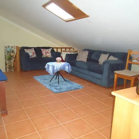 Casa Espaçosa Em - Ilha Terceira Apartamento *