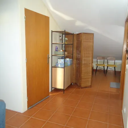 Apartamento Casa Espaçosa Em - Ilha Terceira *