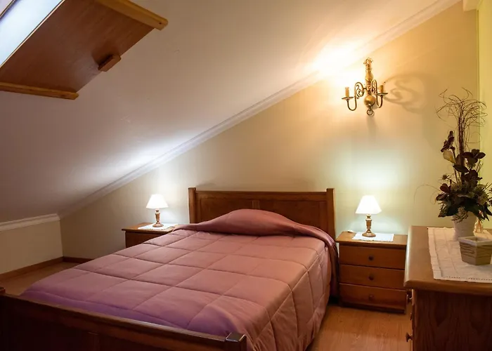 Casa Espacosa Em - Ilha Terceira * アングラ・ド・エロイーズモ