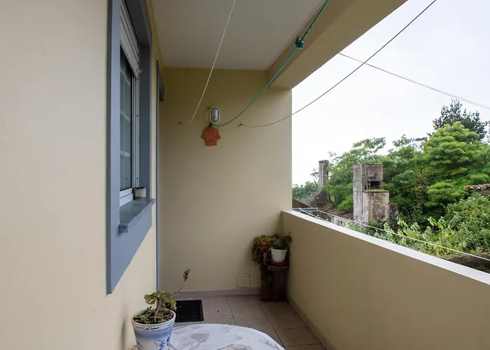 Casa Espacosa Em - Ilha Terceira