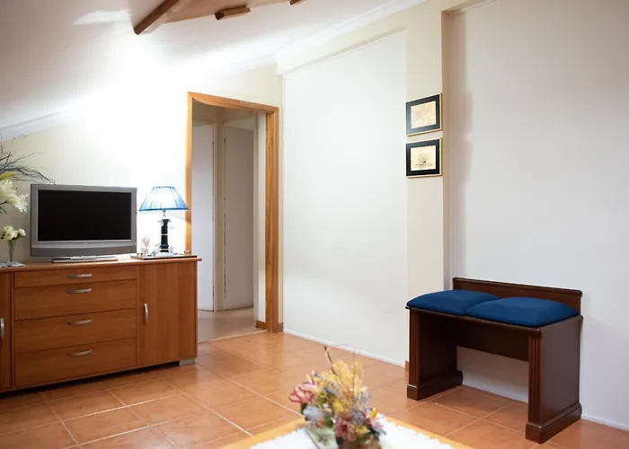 Casa Espacosa Em - Ilha Terceira * Angra do Heroísmo